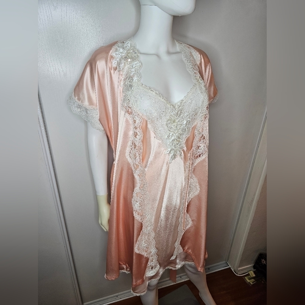Vintage Appel Peach Color Lingerie Nightgown Size S Two Piece Set
